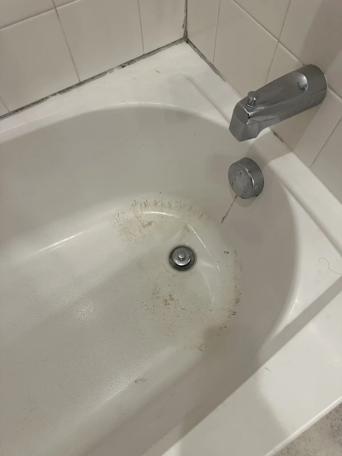 Bathtub, before cleaning